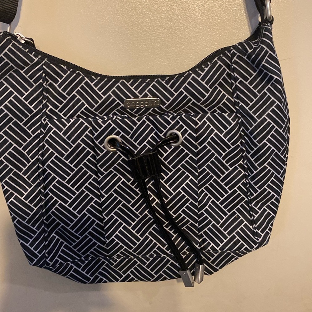 baggallini Womens CROSSBODY Shoulder Bagg Adjustable Strap PURSE BLACK Geometric